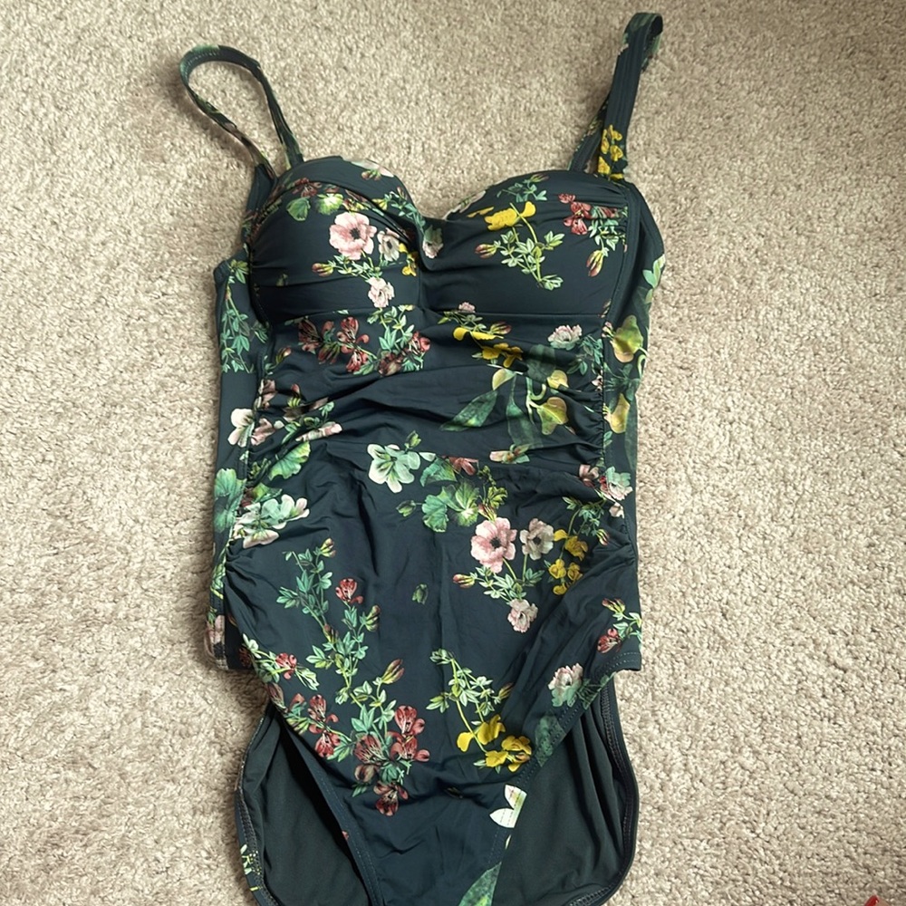 Nip/Tuck Floral Swimsuit